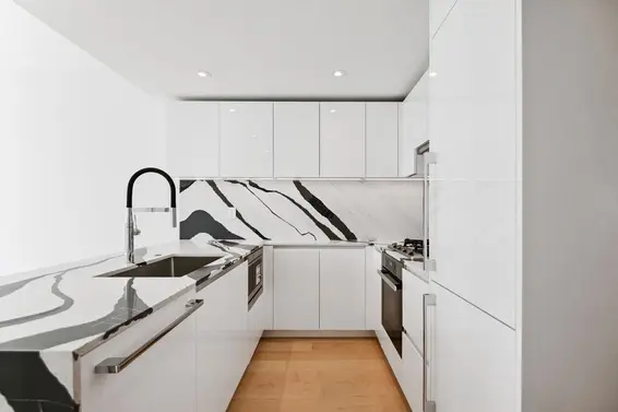 1104 135 East 13th Street, North Vancouver For Sale - image 5