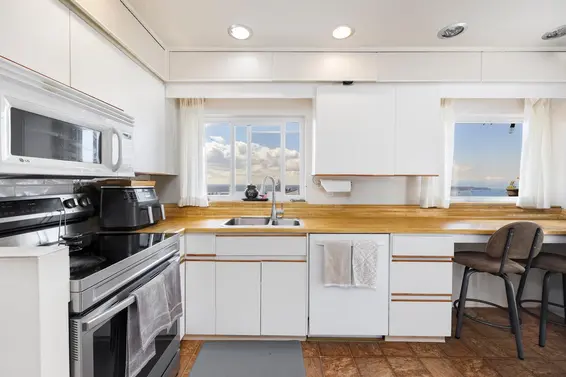 403 Newdale Court, North Vancouver For Sale - image 13