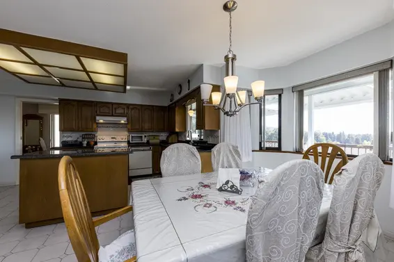 557 Tempe Crescent, North Vancouver For Sale - image 14