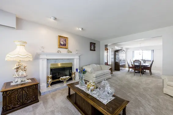 557 Tempe Crescent, North Vancouver For Sale - image 16