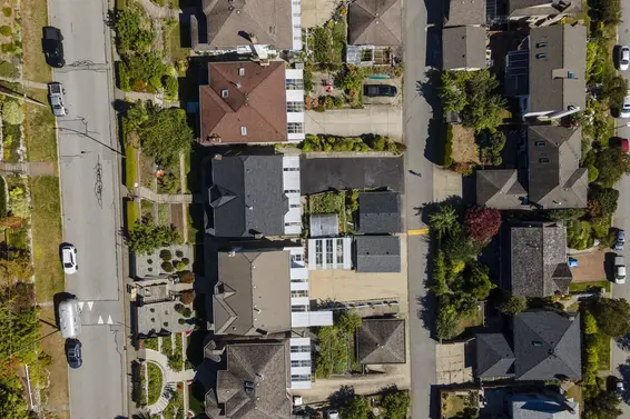 557 Tempe Crescent, North Vancouver For Sale - image 38