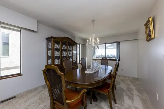 557 Tempe Crescent, North Vancouver For Sale - image 7