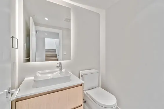 605 1500 Fern Street, North Vancouver For Sale - image 18