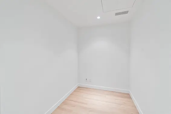 605 1500 Fern Street, North Vancouver For Sale - image 28
