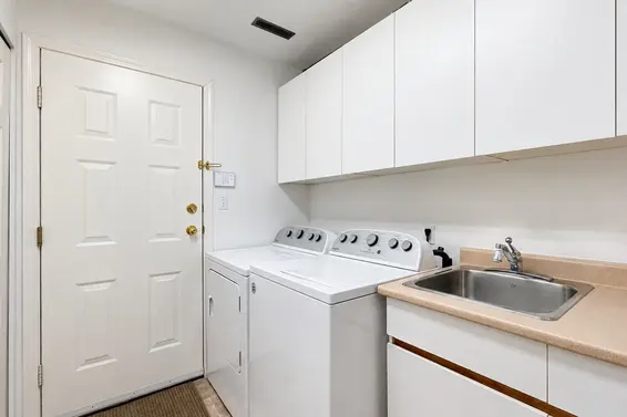 1643 Kerrstead Place, North Vancouver For Sale - image 19