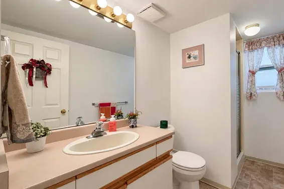 1643 Kerrstead Place, North Vancouver For Sale - image 31