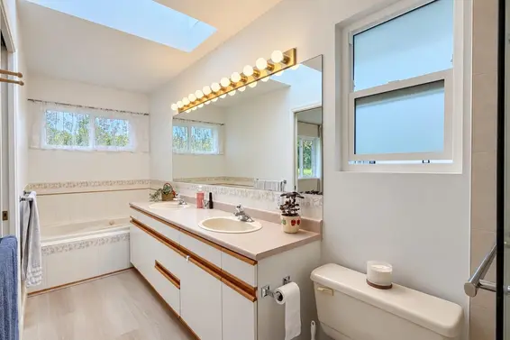 1643 Kerrstead Place, North Vancouver For Sale - image 39