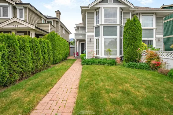 332 East 12th Street, North Vancouver