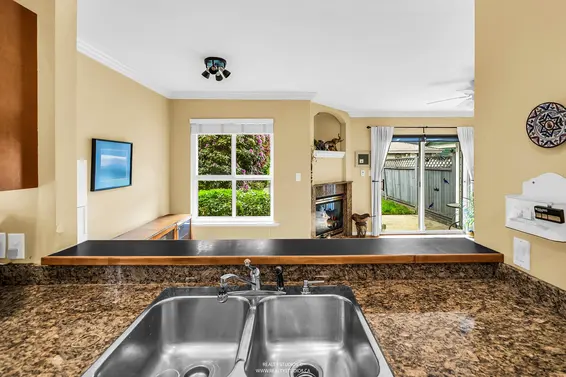 332 East 12th Street, North Vancouver For Sale - image 15