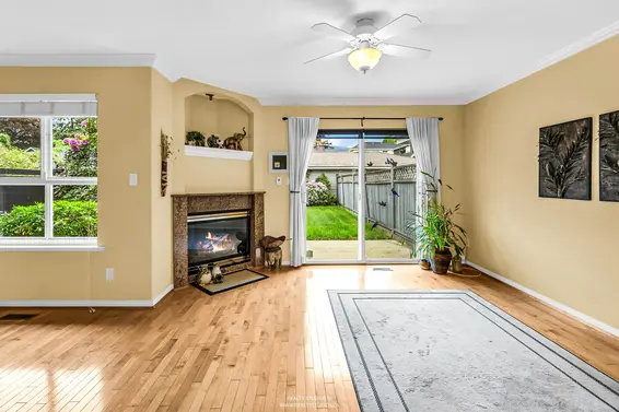 332 East 12th Street, North Vancouver For Sale - image 17