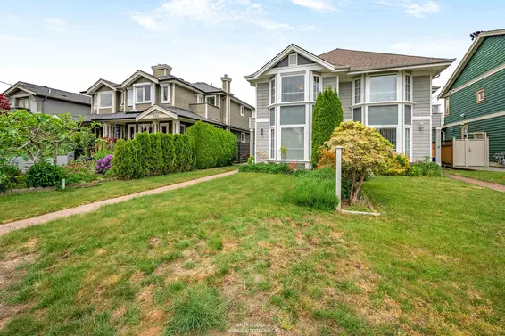 332 East 12th Street, North Vancouver For Sale - image 3