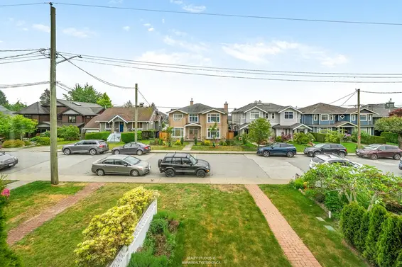 332 East 12th Street, North Vancouver For Sale - image 31