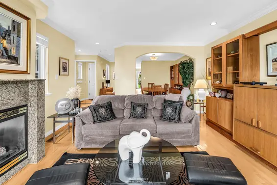 332 East 12th Street, North Vancouver For Sale - image 7