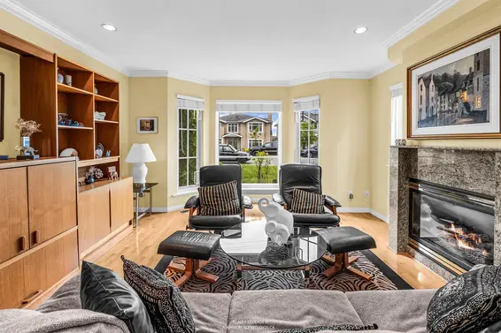 332 East 12th Street, North Vancouver For Sale - image 9
