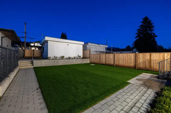 838 East 14th Street, North Vancouver For Sale - image 3