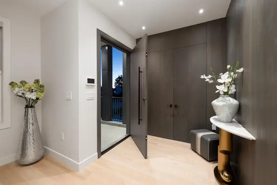 838 East 14th Street, North Vancouver For Sale - image 5