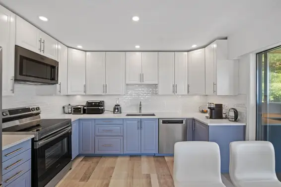 35 2236 Folkestone Way, West Vancouver For Sale - image 12