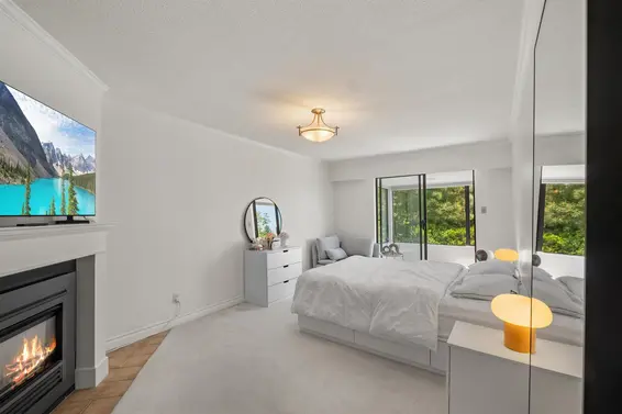 35 2236 Folkestone Way, West Vancouver For Sale - image 19
