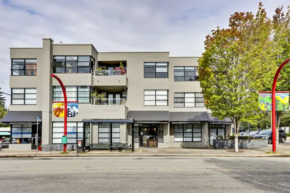 301 3151 Woodbine Drive, North Vancouver For Sale - image 2