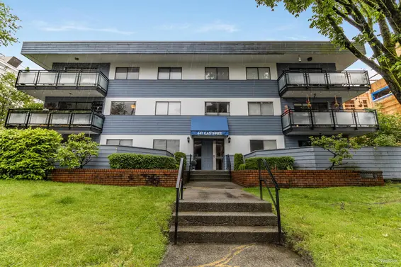 204 441 East 3Rd Street, North Vancouver