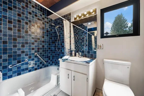 4891 Water Lane, West Vancouver For Sale - image 27