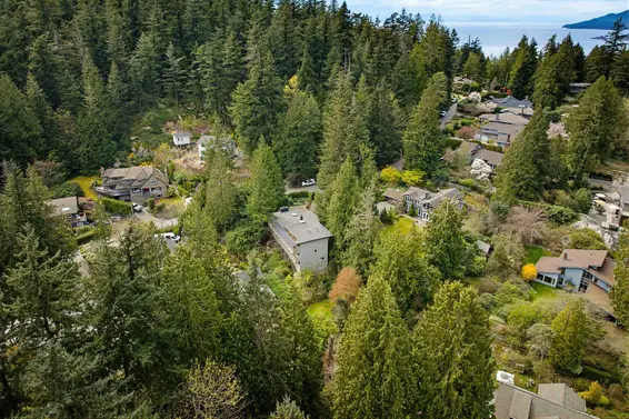 4891 Water Lane, West Vancouver For Sale - image 32