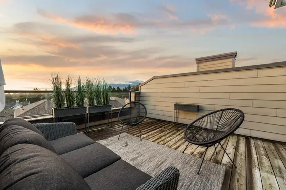 150 West 18th Street, North Vancouver For Sale - image 2