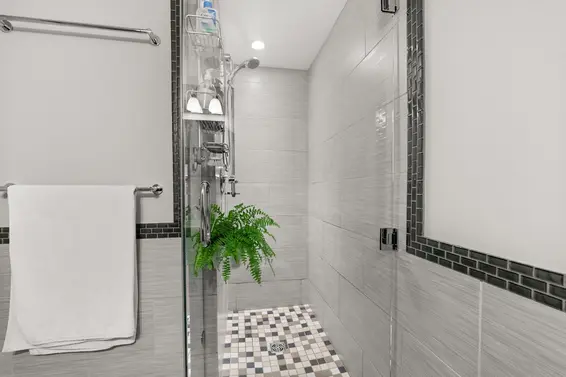150 West 18th Street, North Vancouver For Sale - image 27