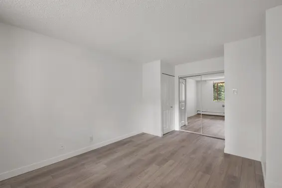 201 2012 Fullerton Avenue, North Vancouver For Sale - image 11