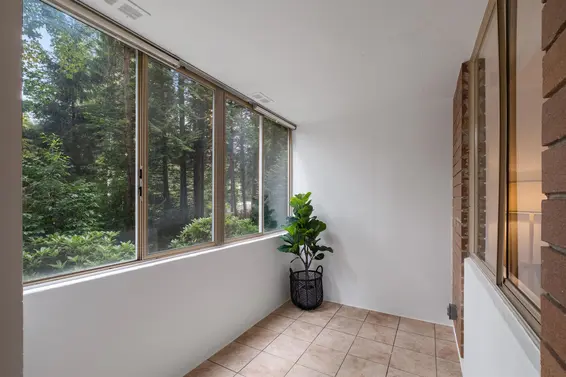 201 2012 Fullerton Avenue, North Vancouver For Sale - image 13