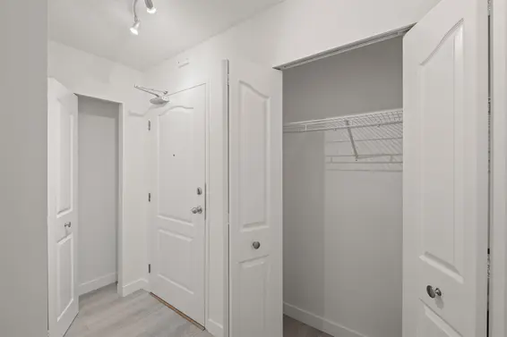 201 2012 Fullerton Avenue, North Vancouver For Sale - image 8