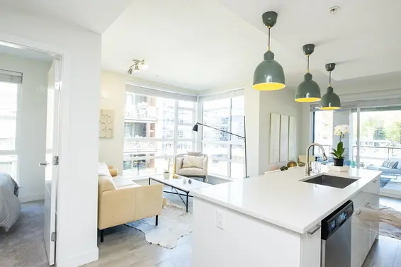 409 719 West 3rd Street, North Vancouver