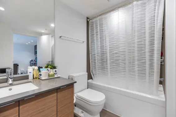 704 135 East 17th Street, North Vancouver For Sale - image 19