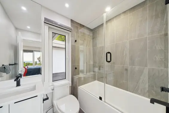 3980 Norwood Avenue, North Vancouver For Sale - image 32