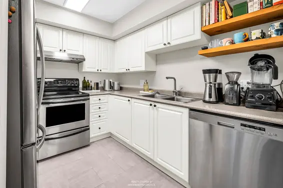 303 223 Mountain Highway, North Vancouver For Sale - image 4