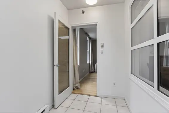 103 108 West Esplanade, North Vancouver For Sale - image 11