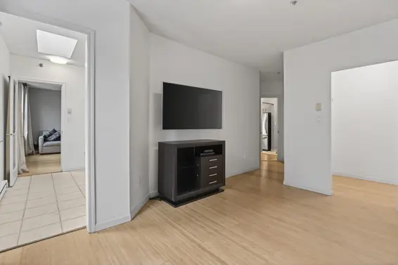 103 108 West Esplanade, North Vancouver For Sale - image 15