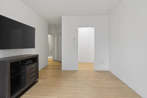 103 108 West Esplanade, North Vancouver For Sale - image 17