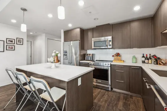 425 723 West 3rd Street, North Vancouver For Sale - image 11