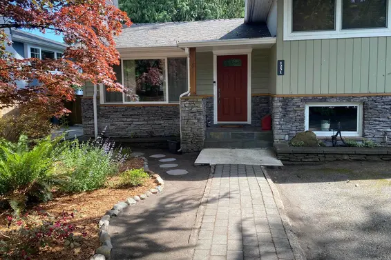 1231 Frederick Road, North Vancouver For Sale - image 2