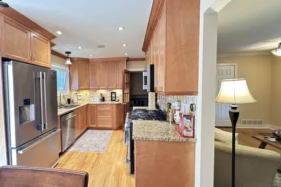 1231 Frederick Road, North Vancouver For Sale - image 25