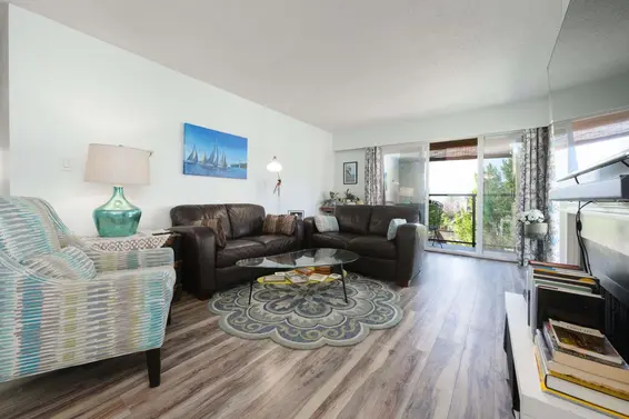 306 1515 Chesterfield Avenue, North Vancouver For Sale - image 11
