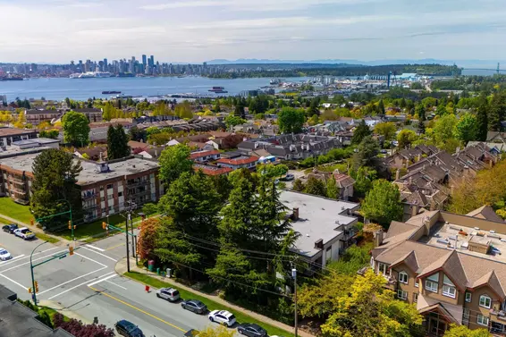 306 1515 Chesterfield Avenue, North Vancouver For Sale - image 26