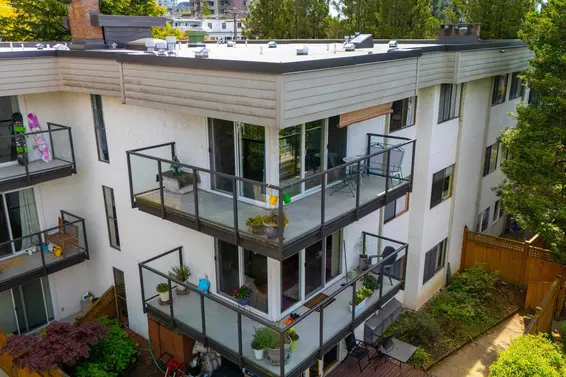 306 1515 Chesterfield Avenue, North Vancouver For Sale - image 32