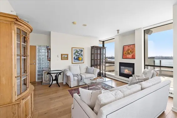PH2 124 West 1st Street, North Vancouver For Sale - image 4