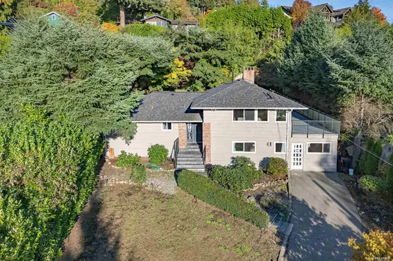1910 27th Street, West Vancouver