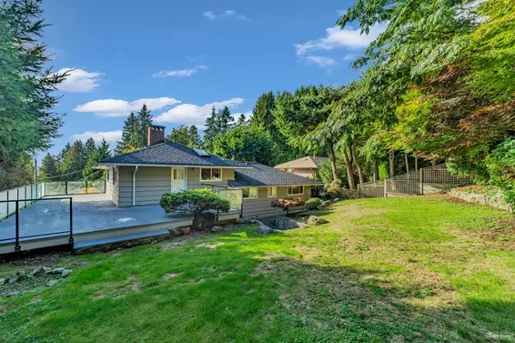 1910 27th Street, West Vancouver For Sale - image 2