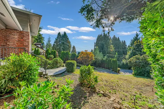 1910 27th Street, West Vancouver For Sale - image 20