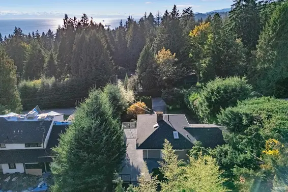 1910 27th Street, West Vancouver For Sale - image 29