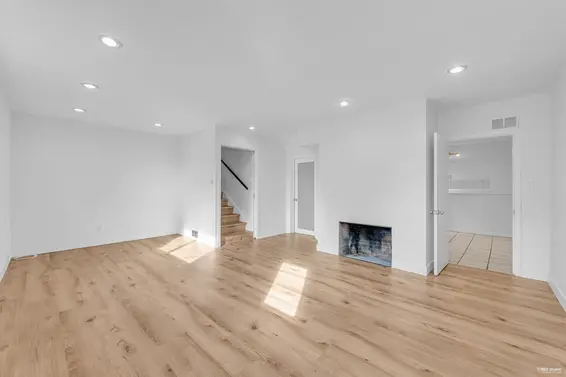1910 27th Street, West Vancouver For Sale - image 39